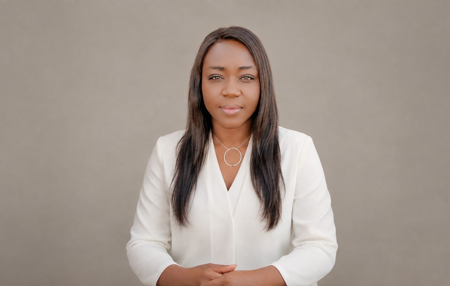 Edwige Menega Fonkou, Conseillère en sécurité financière